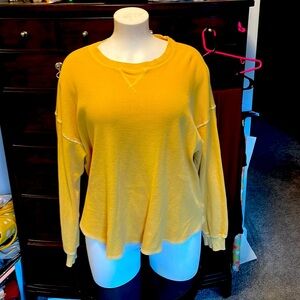 Yellow xl waffle patten long sleeve t-shirt.